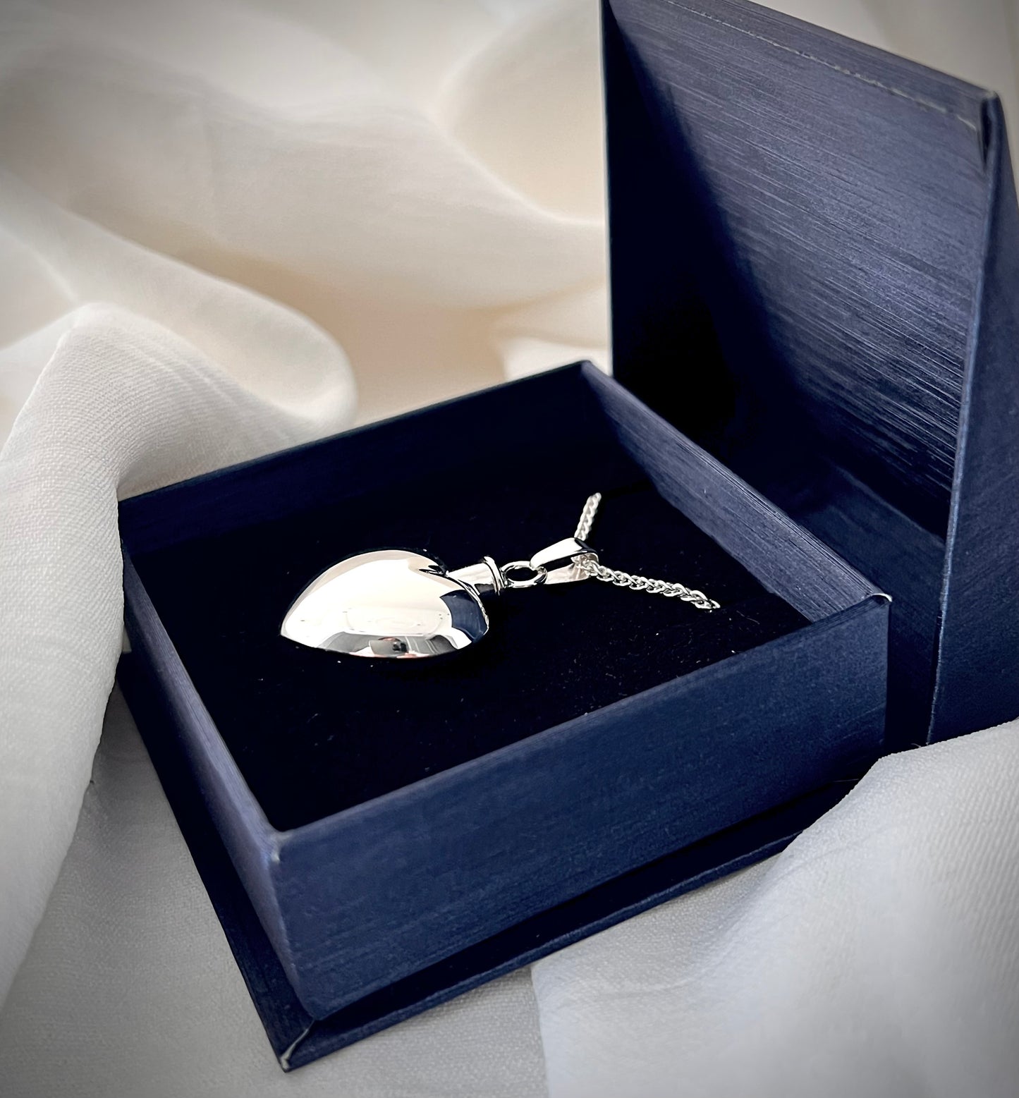 Keepsake Heart Locket for Ashes – Handcrafted Sterling Silver Memorial Jewelry