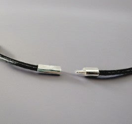 Handmade enamel chocker necklace. Minimalist design.